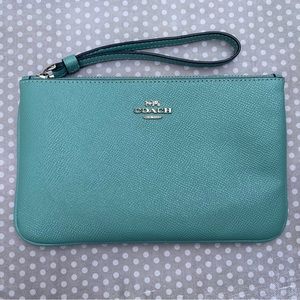 Coach Large Wristlet in Crossgrain Leather F57464